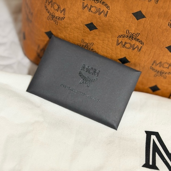 MCM Reversible Liz Shopper Tote - Picture 3 of 9